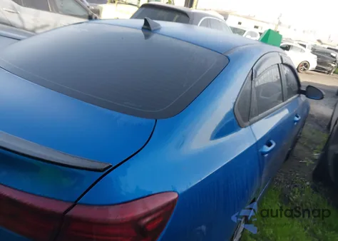 2023 Kia Forte Gt-Line z USA, uszkodzony, nr VIN 3KPF54AD0PE574183